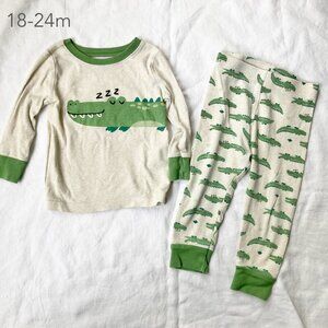 (🎨$3 PLAY) 18-24 Months Old Navy Alligator Two Piece Matching Set Pajamas Sleep